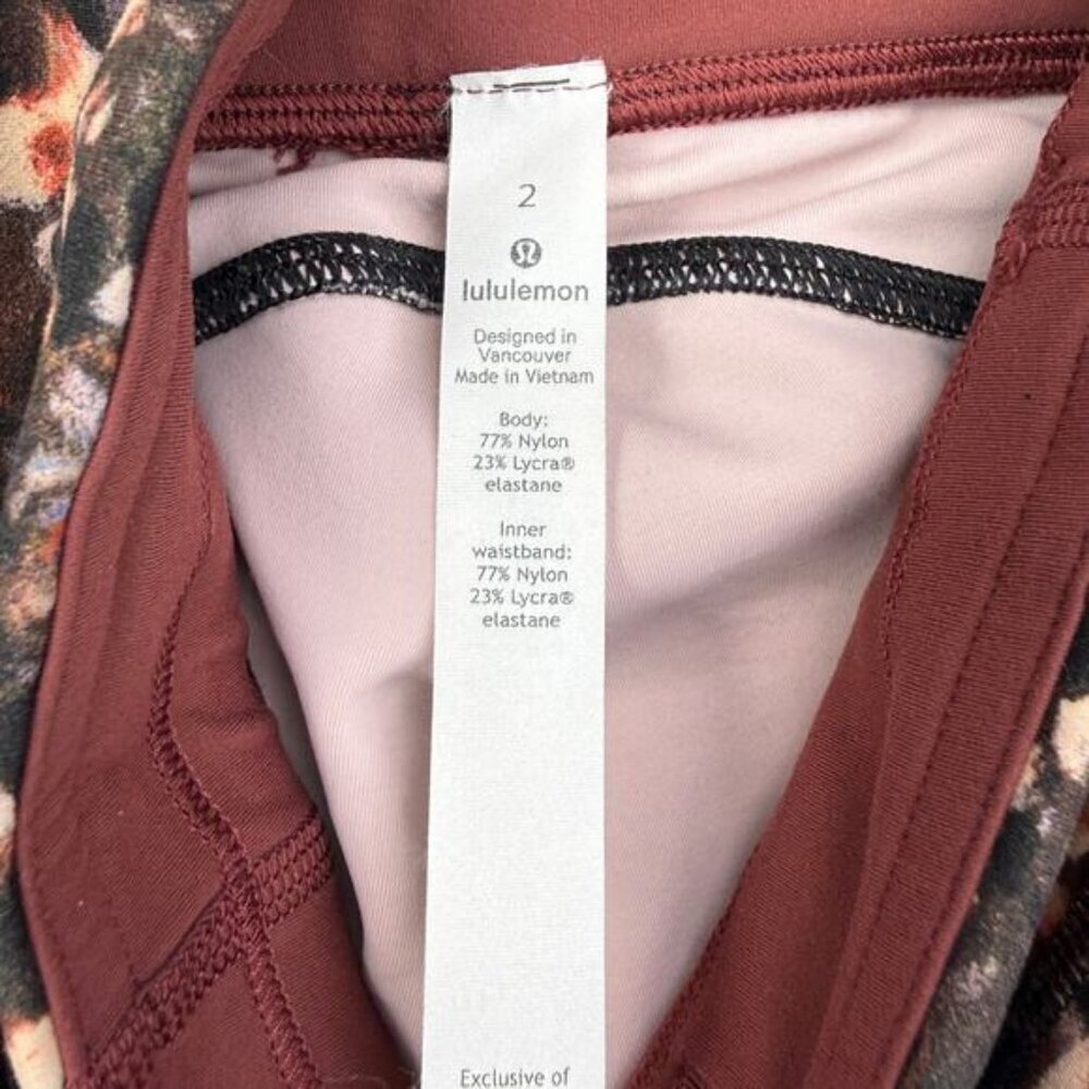 LULULEMON Invigorate High-Rise Tight 25" Size 2 Motion Flux Multi - Picture 8 of 9